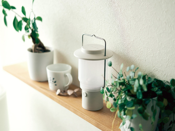 自然大好き！ニッチ・リッチ・キャッチ ライト・ランタン